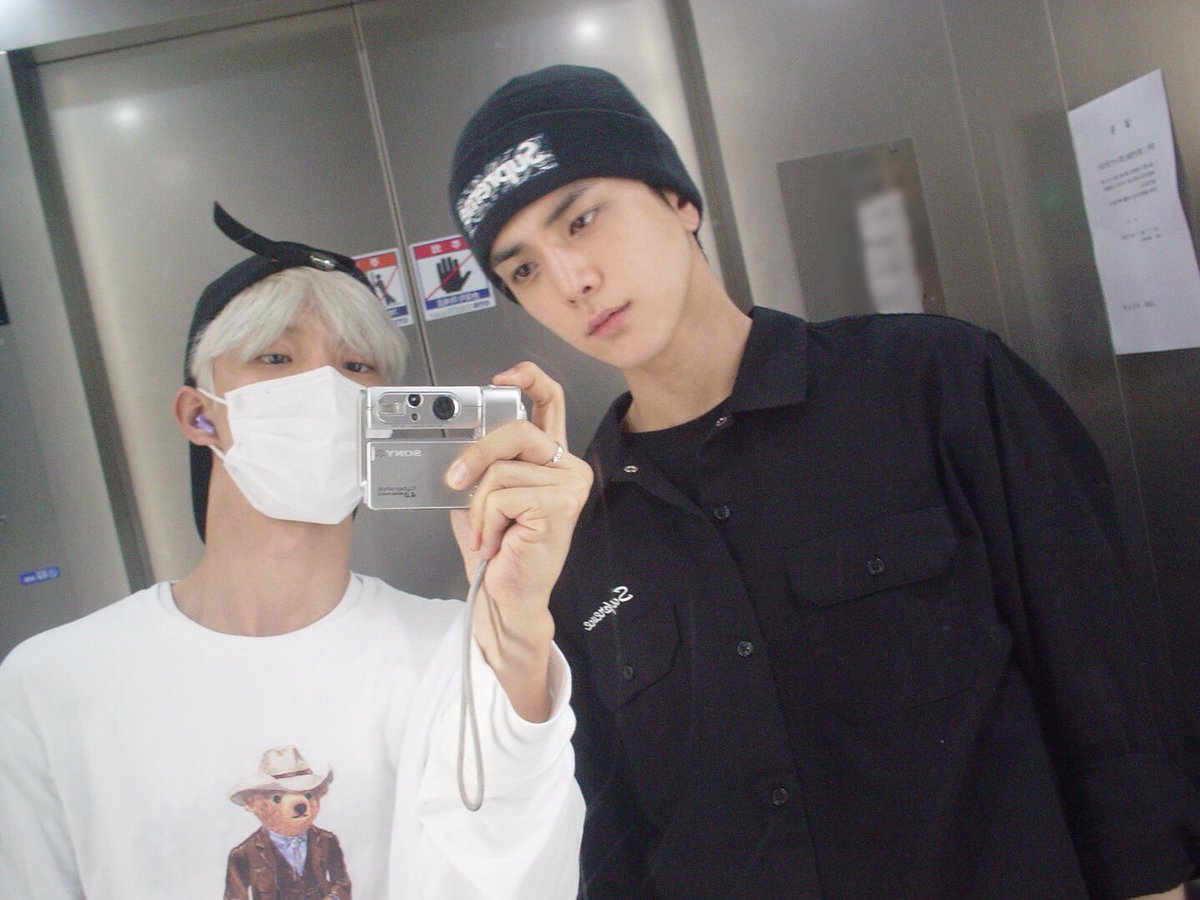 Happy birthday a good brother of mine, may your day filled with fun and loves. 🎈