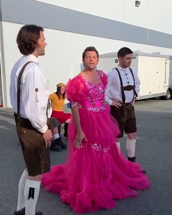 ⠀⠀

⠀⠀⠀⠀⠀⠀⠀x : y . . . ¿ tus amigos y tú son normales ?

⠀⠀⠀⠀⠀⠀ <a href="/ShwMeSomeRspect/">(s5) 𝒏𝐞𝐢𝐥 𝒉𝐚𝐫𝐠𝐫𝐨𝐯𝐞。</a> y yo :