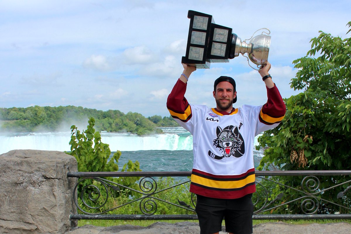 ChildLifeNHS's tweet photo. Hoisting the cup at the falls! Special moment yesterday! Congrats Kyle. https://t.co/YemM0TRmc9