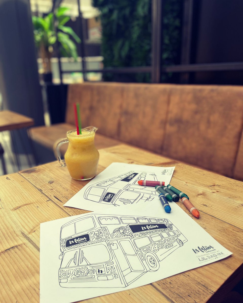 Just in case you are running out of ideas on how to entertain your kids this summer, we have lots of colouring pages thanks to the super talented @sunshine_jo and plenty of natural fruit juices for the mini foodies 
#summer #holidays #colouring #painting #fruits #tropical