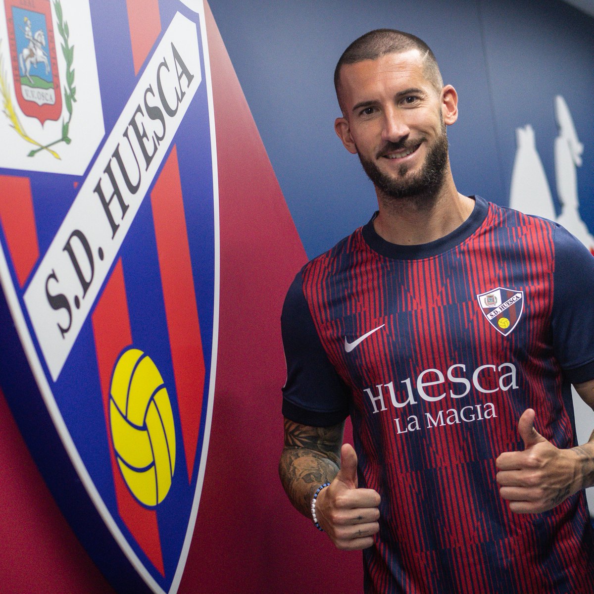 SD Huesca tweet media
