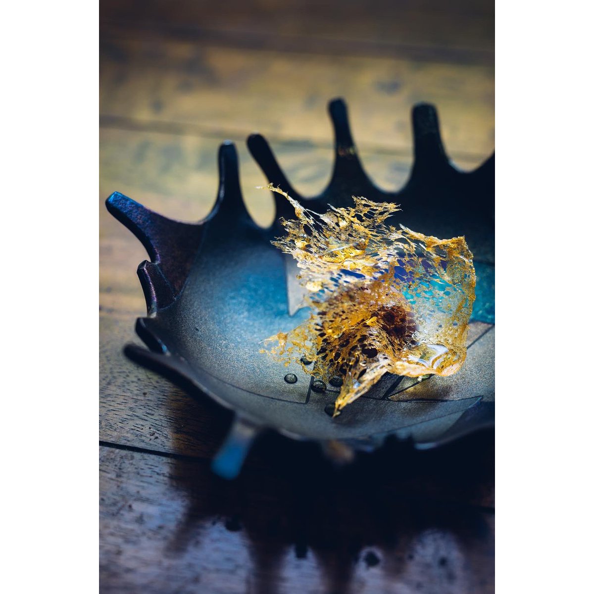 vegetarianchef's tweet photo. HONEY / WILDFLOWERS / DARK CHOCOLATE 
This is a constant on the tasting menu, showcasing the beautiful honey from my bees in my two garden hives. 
Keeping the bees is a real labour of love but immensely rewarding. https://t.co/jrgKTjINYx