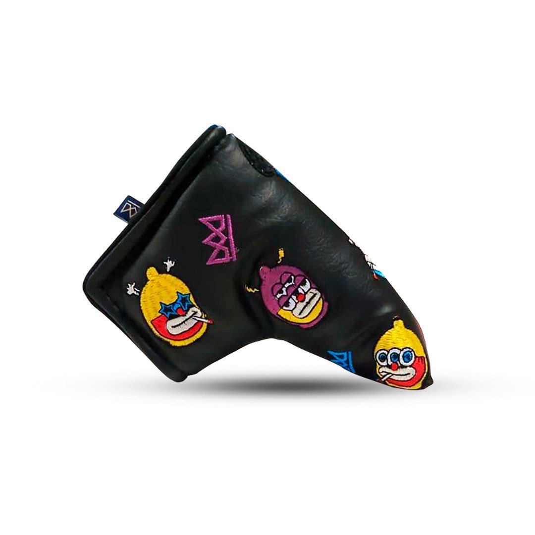 MachiGolf's tweet photo. Lo nuevo de Machi! En colaboración con @yonfrula @peacevoid_world 😍. Conseguilas en nuestra tienda online #Golf #Headcovers #Peacevoid #Groupies https://t.co/MQ52qf2sKE