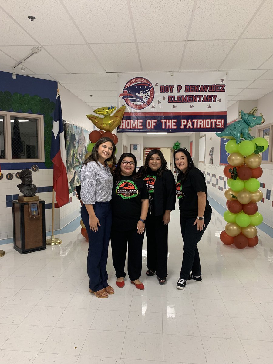 It’s the first day of school for kids at South San Antonio ISD. We spent the morning at Roy P Benavidez as the district celebrates 100 years!!