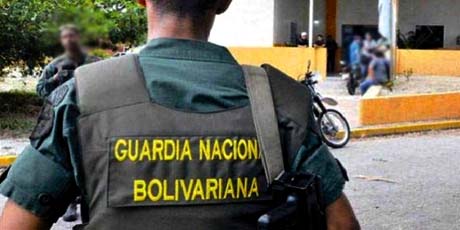 MinpublicoVEN's tweet photo. Condenado a 10 años de prisión sargento de la GNB por violencia sexual en Sucre https://t.co/eJyCtAY3e8 #8Ago https://t.co/Ds2flTRWeM