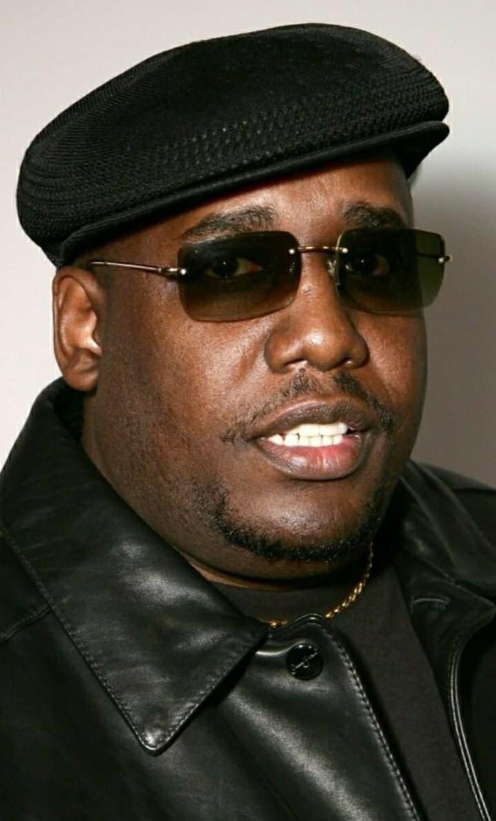 Happy 60th birthday to legendary MC, and Treacherous 3 member - Kool Moe Dee.     