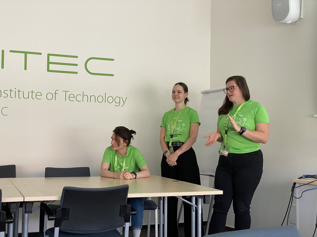 CEITEC_Brno's tweet photo. Je to tu 💚#CEITECStudentTalent Letní škola 2022 na @CEITEC_Brno @VUTvBrne začala 👏🏻 

Celkem 18 účastníků z celé ČR a Slovenska bude pod dohledem našich doktorandů pracovat na vybraných vědeckých tématech 👍🏻👍🏻👍🏻

#CEITECScience #brnoregion https://t.co/j0KUILaWC7