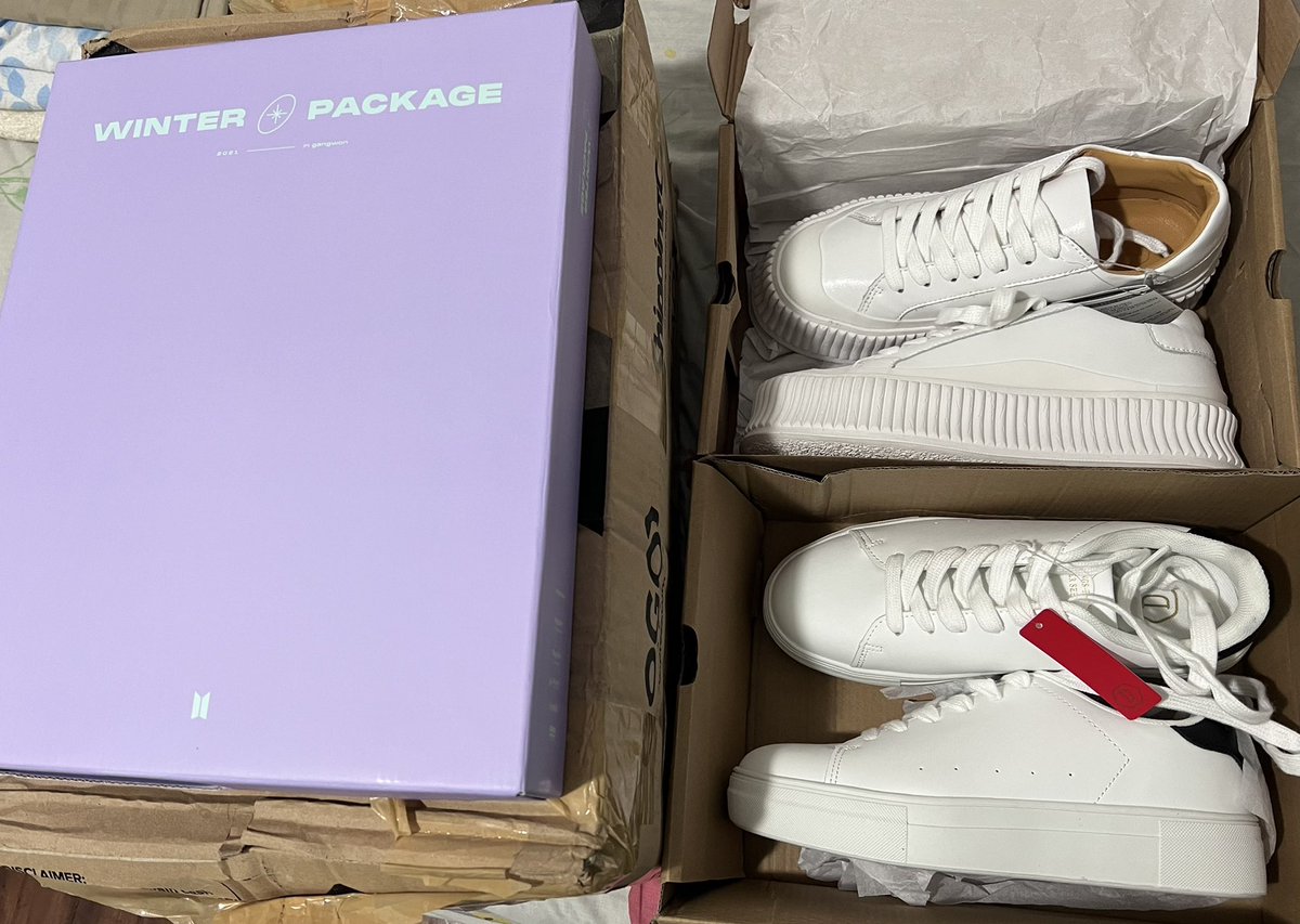 heleryyyrose's tweet photo. First time ever to avail box sharing and @kseoulifybudols didn’t disappoint. The sides of the box of my wp21 were given extra protection and then bubblewrapped twice and even my Domba shoes were also bubblewrapped! TYSM! Will defo avail again next time. 💜 #KSBFeedbacks https://t.co/5EWpNKjuX4