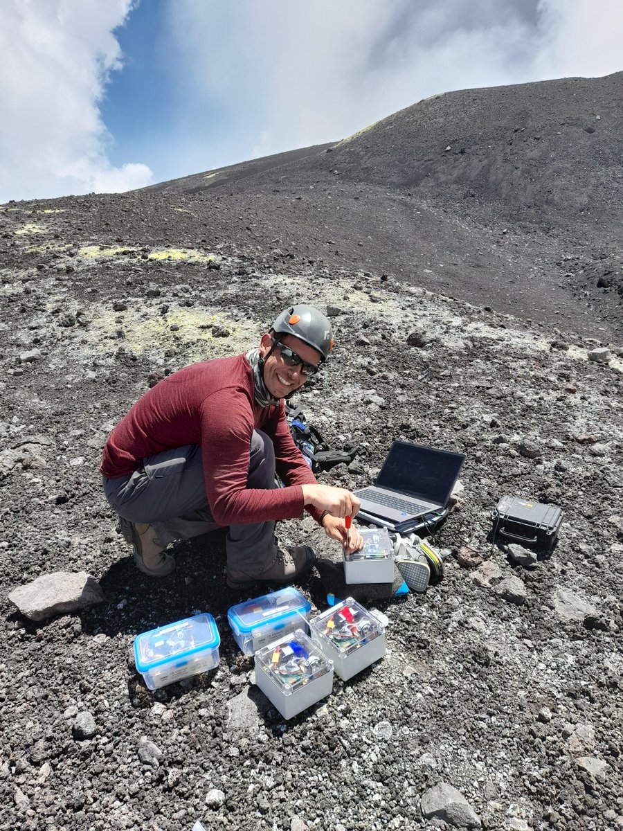 What's better than deploying a volcanic gas sensor...

...deploying ten volcanic gas sensors😅

From recent field work on #Etna trialling new distributed sensor tech.