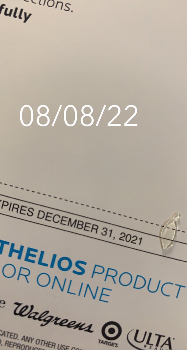 kathudson95's tweet photo. So i just got a sample from @LaRochePosayUSA and i saw that it had a $3 coupon and of course I was lit BUT ummmm , make it make sense 🫠 https://t.co/NDML77erfN