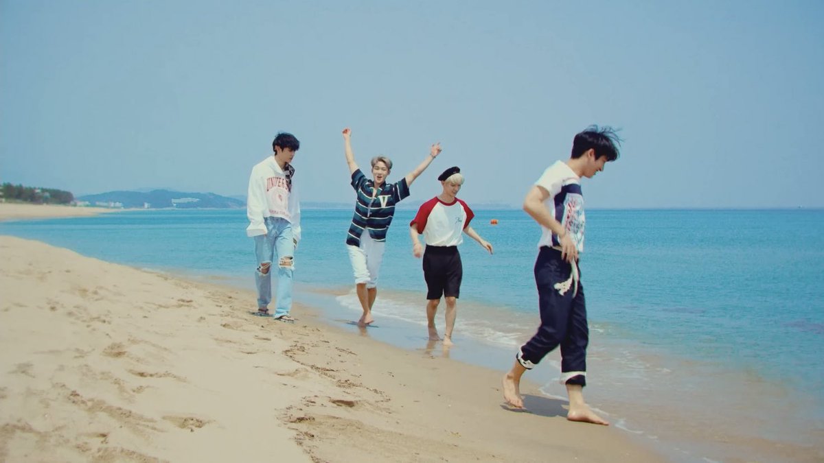 sonubf's tweet image. what makes you beautiful (2012) and timeless (2022) music videos