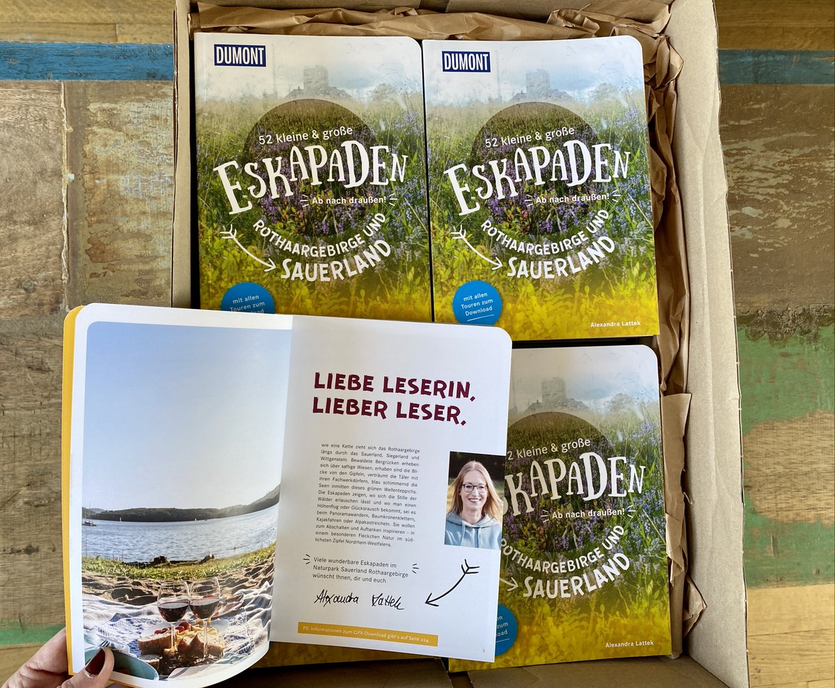 Es ist da! Selten so aufgeregt gewesen, ein Paket auszupacken! #52Eskapaden #Rothaargebirge #Sauerland #Siegerland #VisitNRW #Dumont