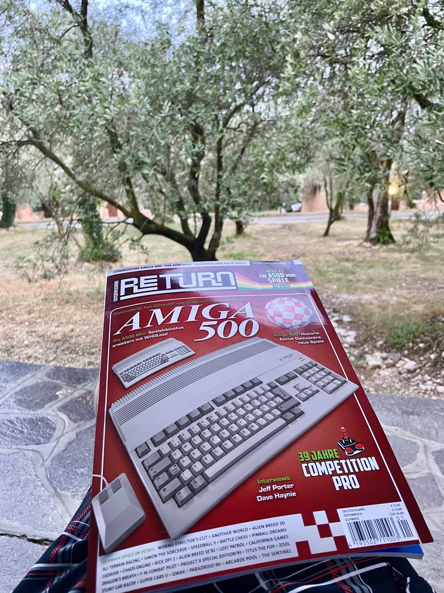 eriksixt's tweet photo. Vacation time 😎 #amiga #retro #games https://t.co/ITZiI5BagZ