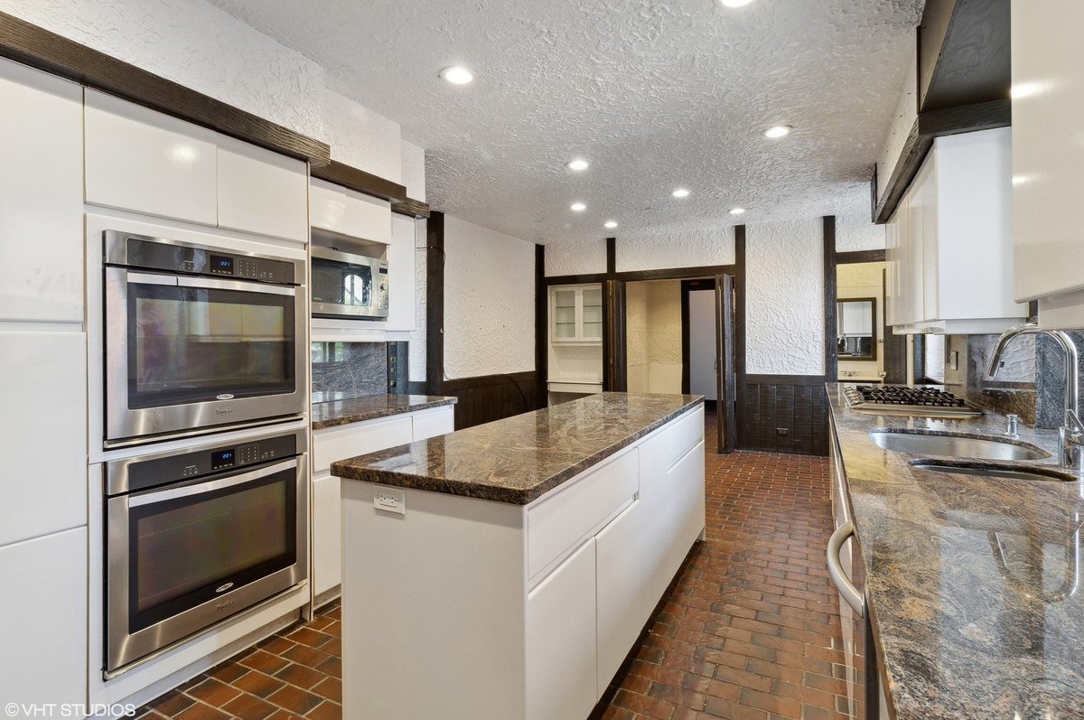 Midwest Antiquarian tweet media