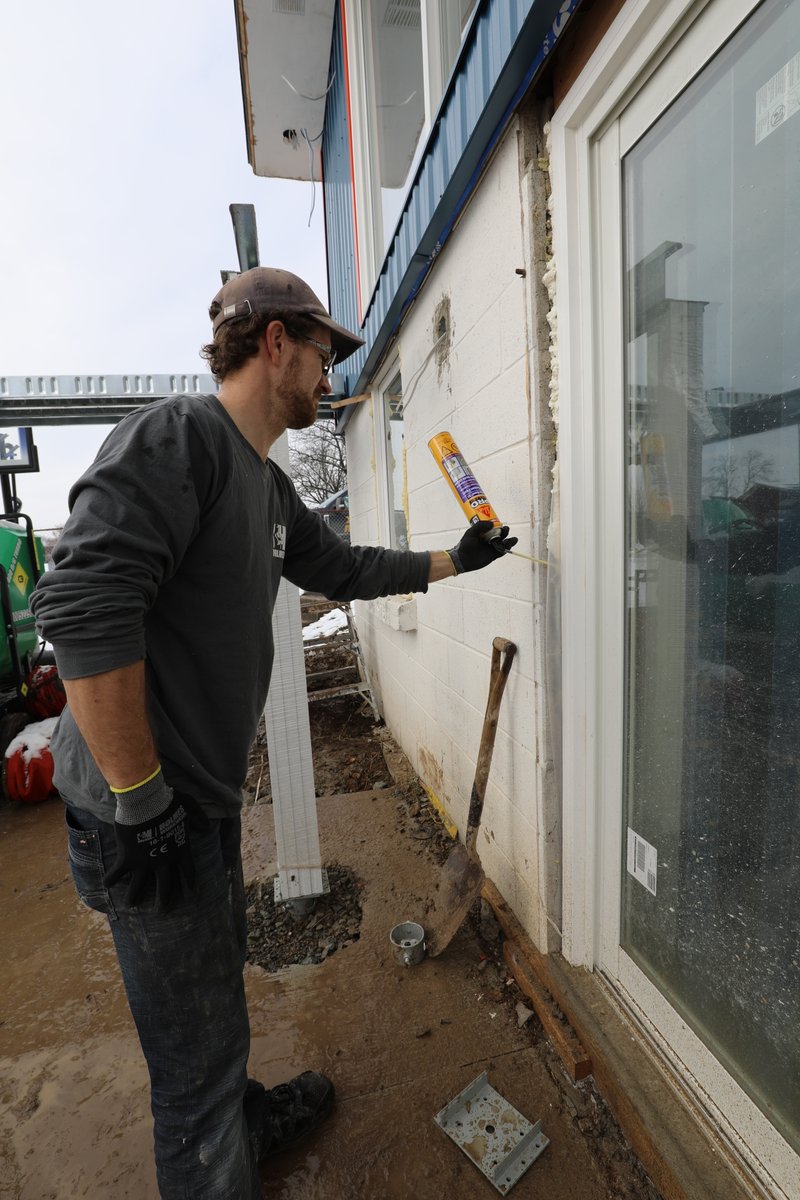 Mike Holmes tweet media