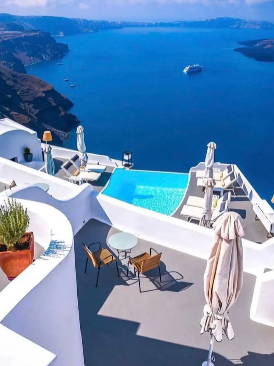 SuperScenery's tweet photo. Greece. https://t.co/WmMcEBCC0e