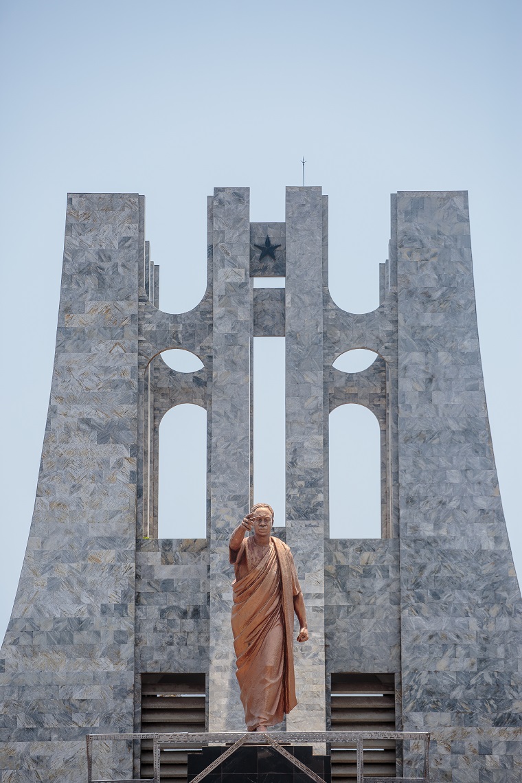 continenttours's tweet photo. Kwame Nkrumah Park and Mausoleum.
The final resting place of Ghana's first president, Kwame Nkrumah, is the Kwame Nkrumah Park and Mausoleum. It was constructed in 1970, not long before his passing.
#Accra #Continenttours #MondayMotivation #mondaythoughts #Abena #Kwamenkrumah https://t.co/hIEdXdnYsJ
