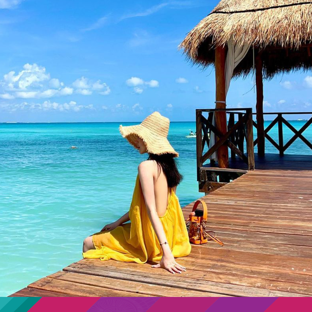 Don’t call, don't text. Our phone is on relaxation mode. 

No llames, no envíes mensajes. Nuestro teléfono está en modo de relajación. 
.
#HyattZivaCancun 📸: @chloe_ouo666