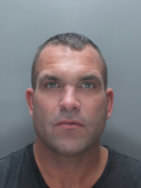 MerseyPolice's tweet photo. WANTED | Have you seen this man? 43-year-old Stephen Blundell from Liverpool is wanted on a recall to prison following an 11 year sentence for conspiracy to supply drugs. Contact @MerPolCC or @CrimestoppersUK on 0800 555 111 with ref: 22000147993.  https://t.co/ARoHhQom8e https://t.co/WqpRIi6CAd