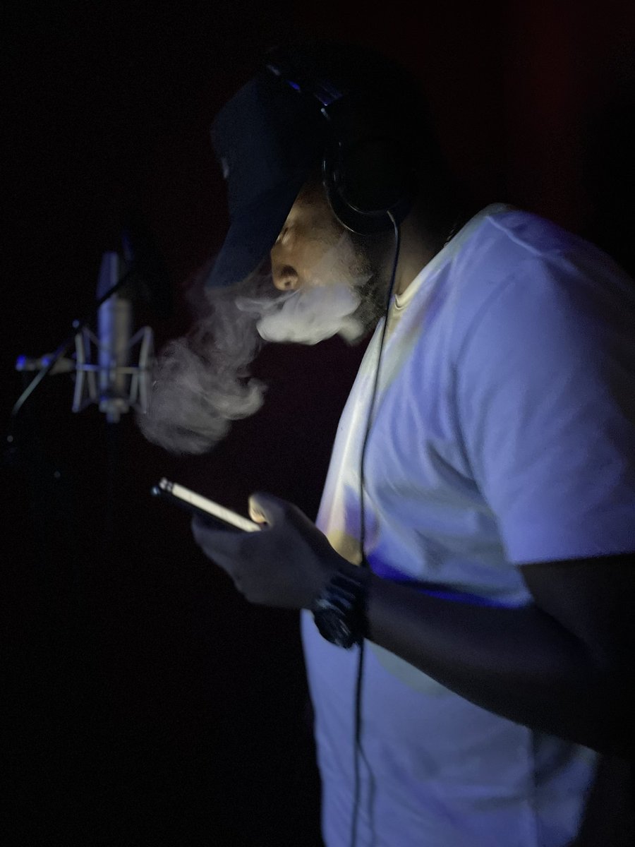 ToneQapo's tweet image. @SnakeyezFg #BoothWork #FactzGang