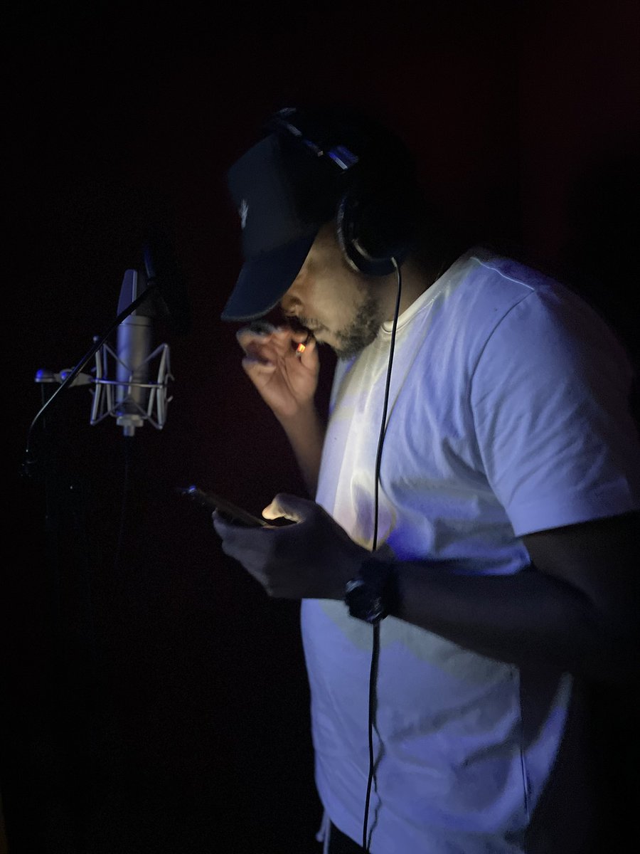 ToneQapo's tweet image. @SnakeyezFg #BoothWork #FactzGang