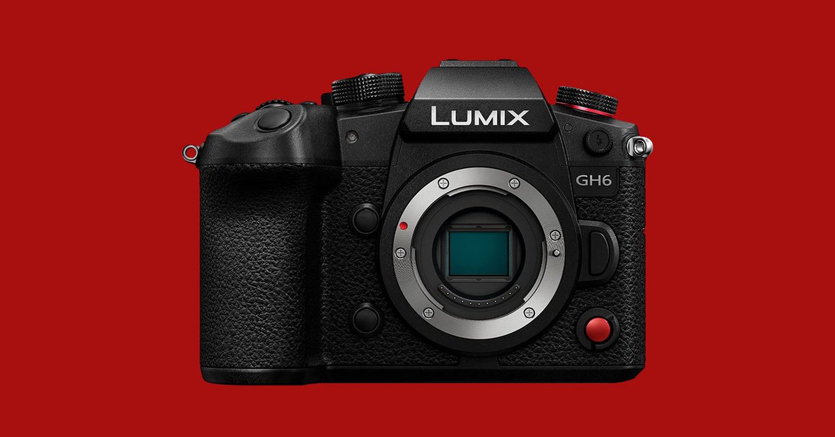 AngelRemy55's tweet photo. The Panasonic Lumix GH6 Lets You Film on the Fly https://t.co/nHZybFR5fR https://t.co/rY2EJ0Ewe9