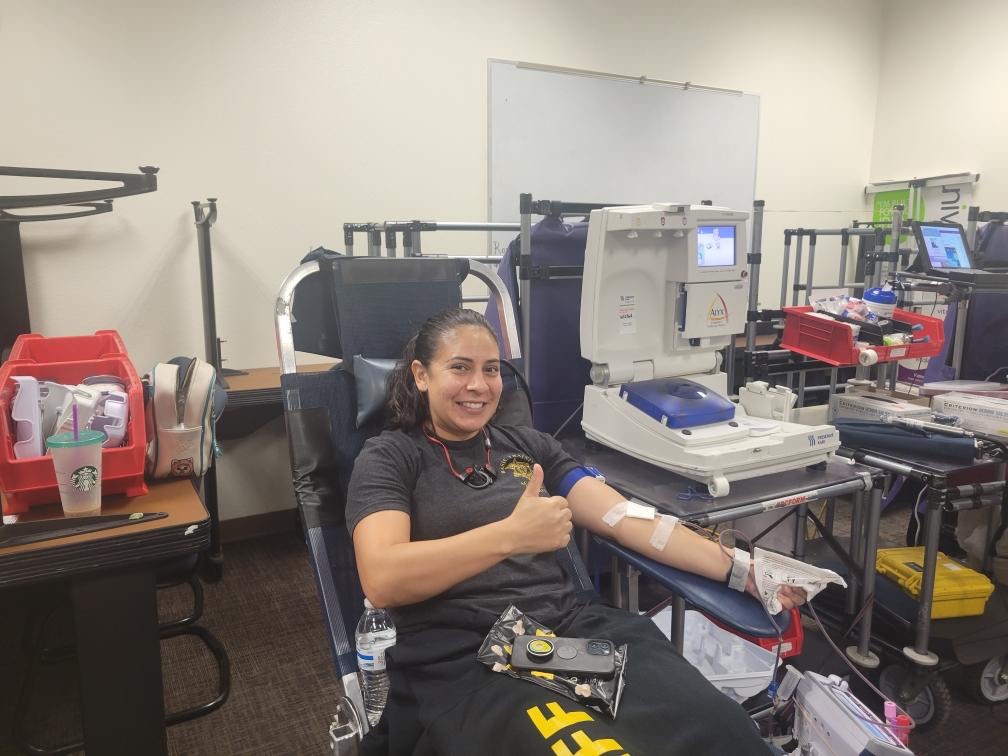 COPSArizona's tweet photo. We had more than two dozen donors for our Blood Drive last week. Thank you to all our supporters and donors! Because of you, life doesn't stop.
#azfallen #copsaz #copsarizona #blooddrive #backtheblue #rememberthefallen #thinblueline #bluelivesmatter #lawenforcement #police #v... https://t.co/gv4AnecjPO