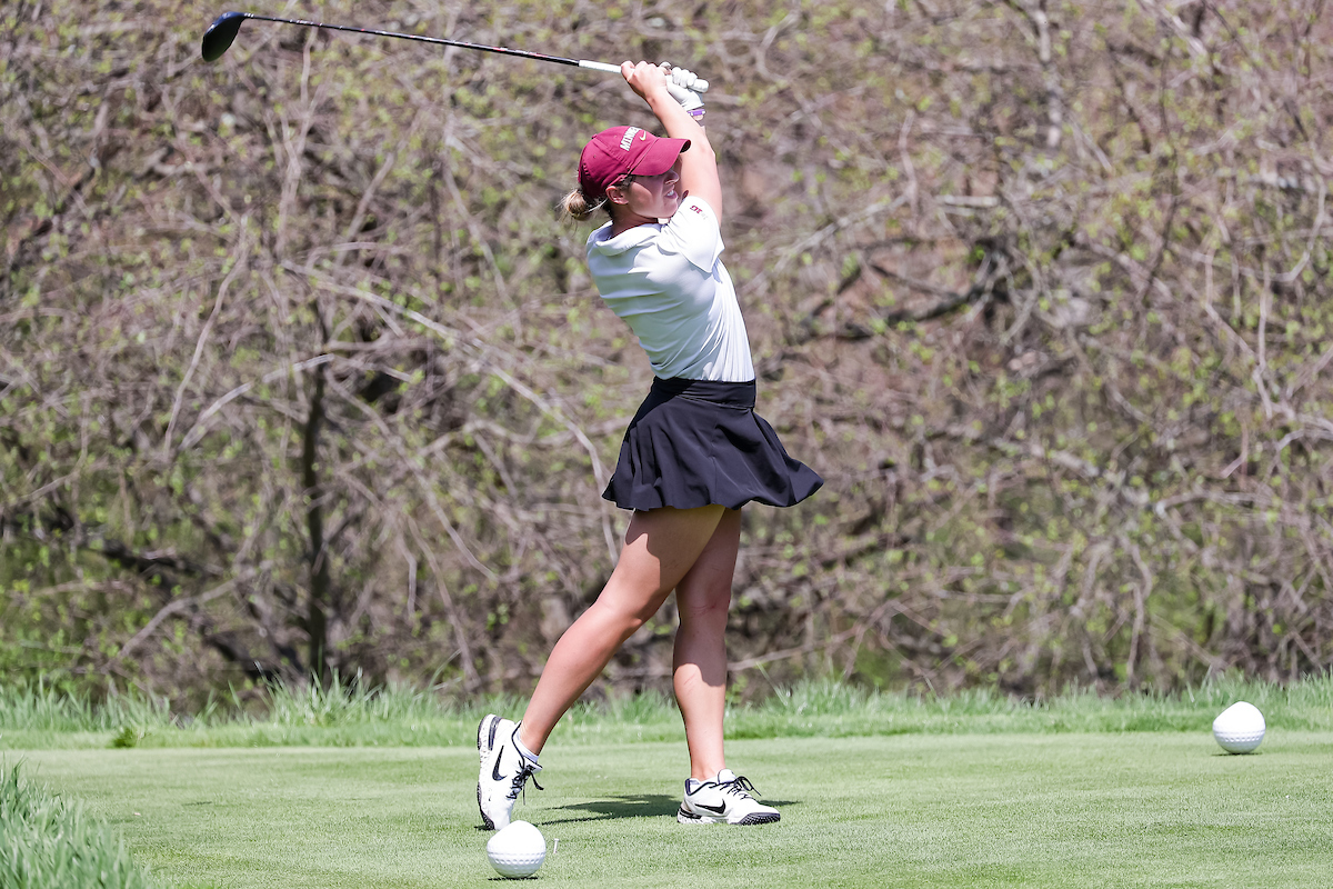GopherSports's tweet image. We're sending all our good vibes to @GopherWGolf's Grace Curran as she begins the USGA Women's Amateur Golf Championship this morning! #UMNProud

〽️: z.umn.edu/7xvt