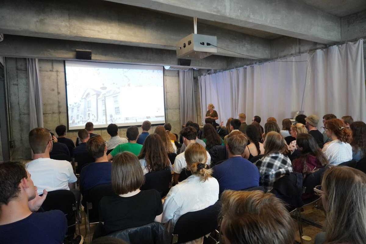 So great to be back at Middelgrundsfortet which has been turned in a ‘Youth island’ in #cph where young people can meet. This week ⁦<a href="/JEF_Europe/">Young European Federalists</a>⁩ &amp; ⁦<a href="/EuropaeiskUngDK/">Europæisk Ungdom</a>⁩ organised a camp where I spoke of European values &amp; why we need to learn to be a geopolitical Union.