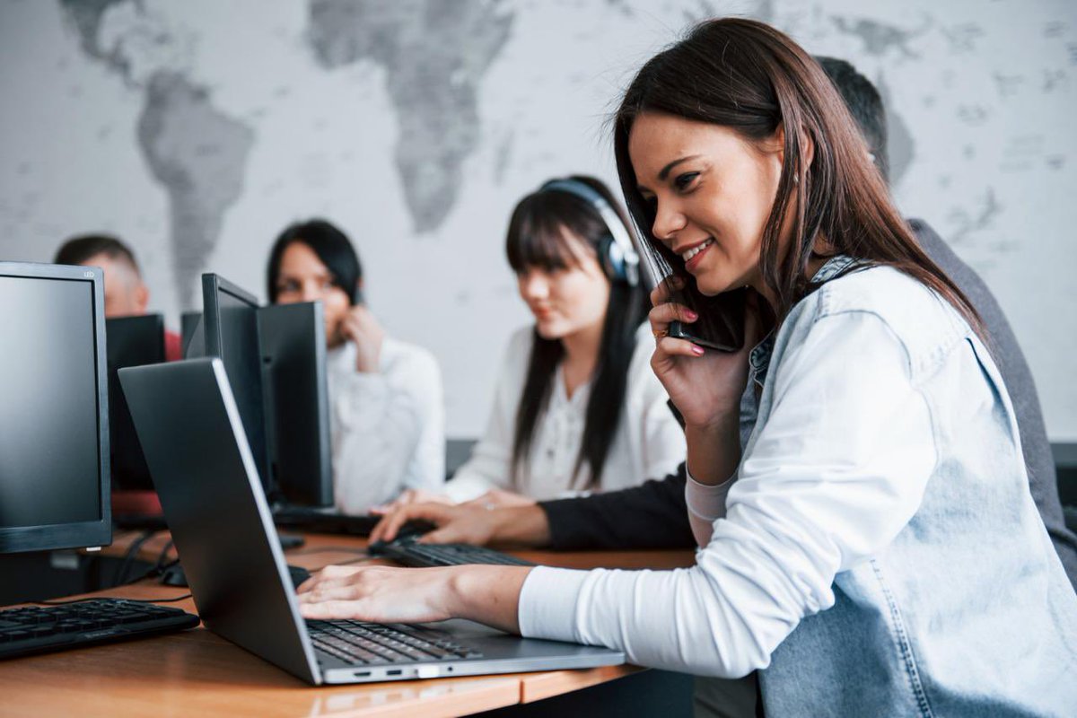 jornaldebarueri's tweet photo. #OPORTUNIDADE ➡ Uma empresa do ramo de #corretagem está contratando dez profissionais para atuar no #atendimento ao cliente na área de telemarketing. O início é imediato e o local de trabalho é o bairro de #Alphaville, em #Barueri.
Confira: https://t.co/OB1iKof6Qb https://t.co/4MXuv0Bi4d