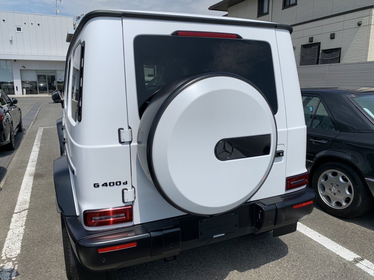 322008's tweet photo. ゲレンデ　G400Ｄ
限定車
新色マットホワイト
新車。
興味ある方いるかな。。。 https://t.co/mrb9lbnTSW