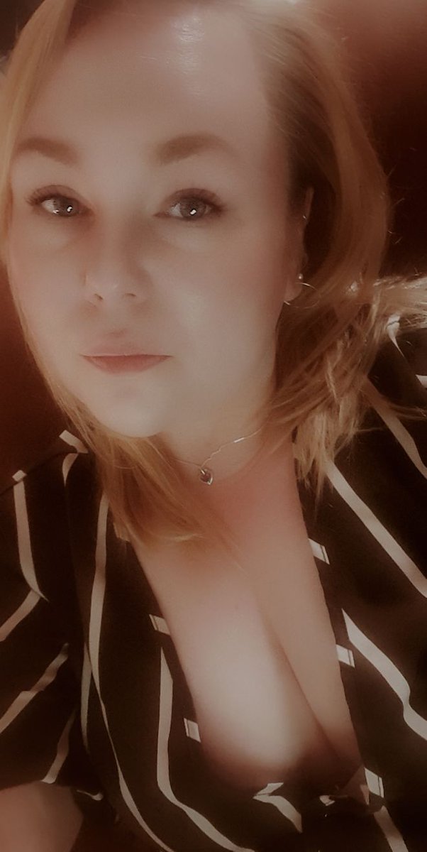 findom_queen89's tweet photo. I want a request and send game on cashapp this afternoon! 
Who's ready to play? 

#findomgoddess #FinDom #findomworship #findomrelapse #requestandsend #paypig #cashcow #humanatm #walkingwallet #walletrinse https://t.co/bm7YiDbW9T