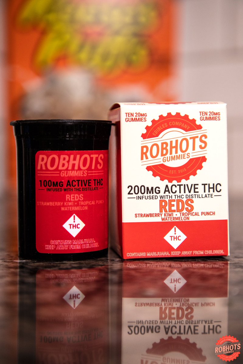 RobhotsEdibles's tweet photo. Available both MED and REC and in multiple dosages including 100mg and 200mg our Reds 🍓 have been a staple flavor and a favorite for so many customers! Have you tried our Reds yet?! Let us know in the replies!
•
•
•
•
#Robhots #RobhotsGummies #RobhotsEdibles 📸: @ThcSamuel https://t.co/IwfYOr1SyX