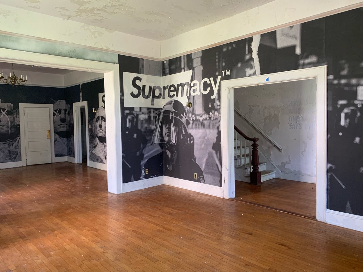 स्टीव स्वेटपैंट्स tweet media