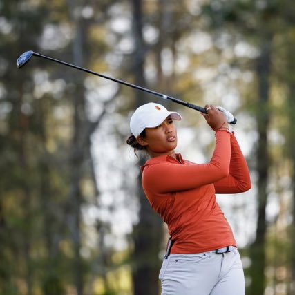 USCWomensGolf's tweet photo. Good luck to our 3 Trojans playing in the 2022 U.S. Women's Amateur! Brianna Navarrosa, Amari Avery and Catherine Park are each trying to become the fifth Trojan to win the prestigious event. #FightOn

SCORING ➡️ https://t.co/aqeJfdkkdE https://t.co/nnyUhrtvyN