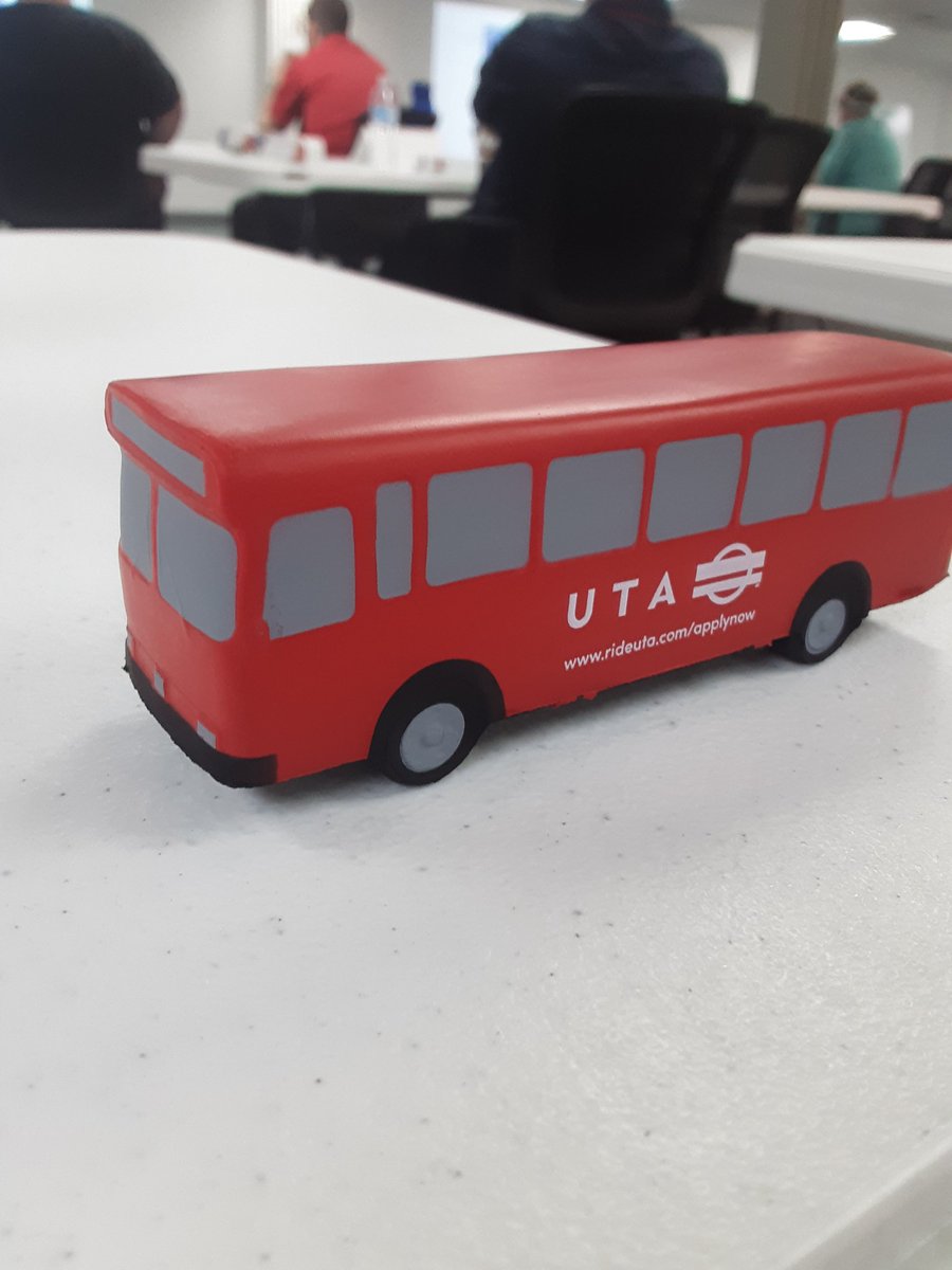 JuneauJunoJune's tweet photo. Little bus little bus https://t.co/6rXiBOWgpB