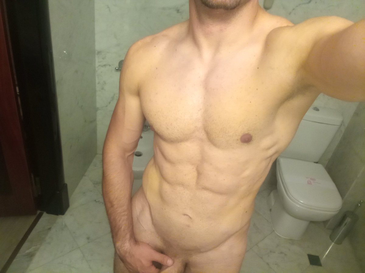 Matteo12249113's tweet photo. https://t.co/3gNkvqbay4
#italianboy #onlyfans #manforman #menformen #SixPack #muscle #boy #onlyfanspromo https://t.co/KdRwCoEl7H
