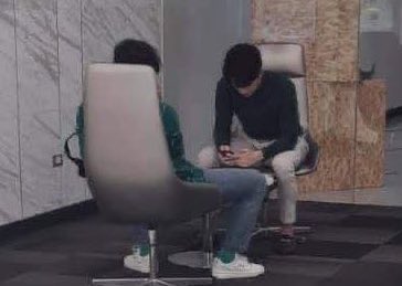 7feb_6pm's tweet image. ทำไมชอบนั่งหันหน้าจุ่มกันอะ🌝 #ไบร์ทวิน