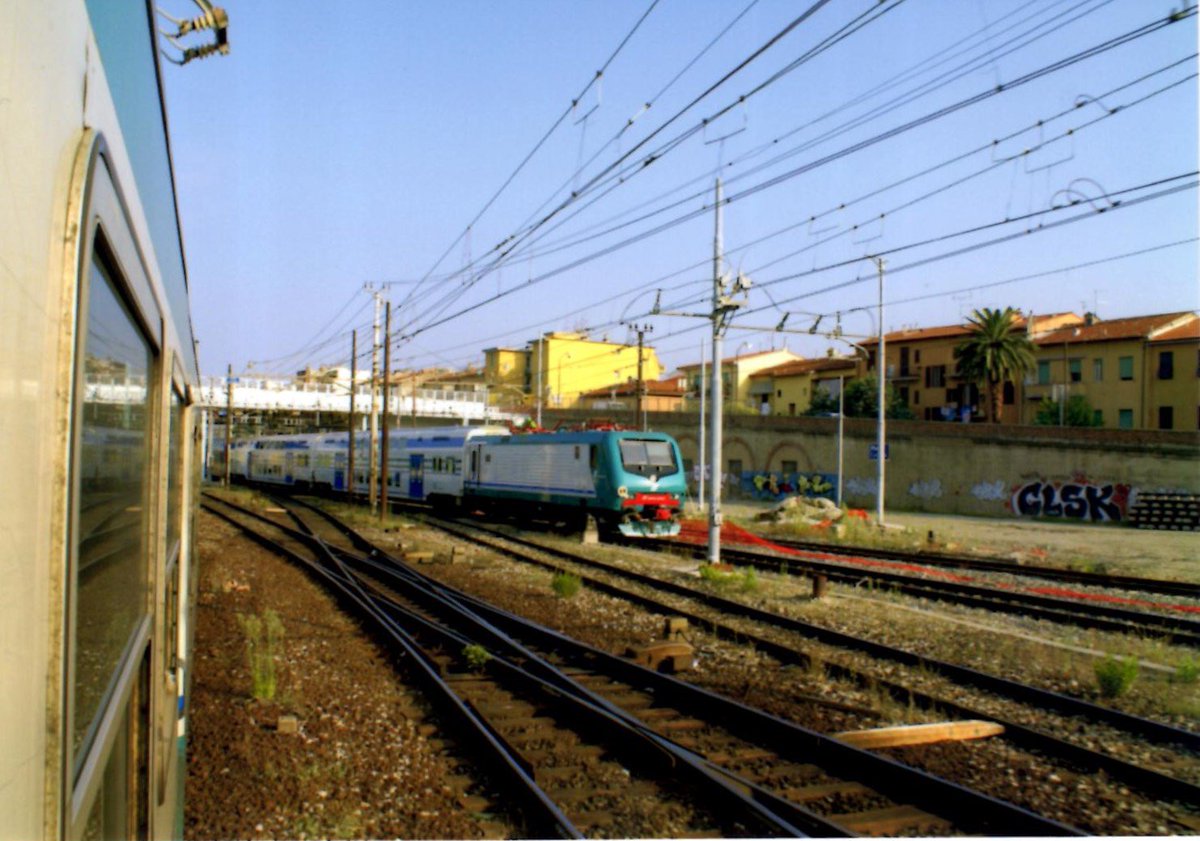 イタリア🇮🇹ピサ中央駅｡これからあなたも一緒にピサを観光しましょう❗️