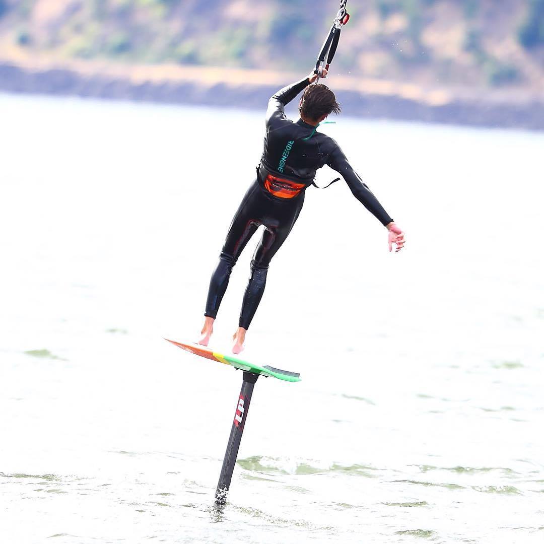 Sandy_Point's tweet photo. This just in - shopping for foils just got that much easier! Check out our new dedicated foil page for all things foiling!
π https://t.co/BMK226fzhf π
#hydrofoil #foil #wingfoil #kitefoil #windfoil #loyaltothefoil #spoiledbythefoil #slingshot #LPfoils #fone #axisfoils #foiling https://t.co/dXykaycPrF