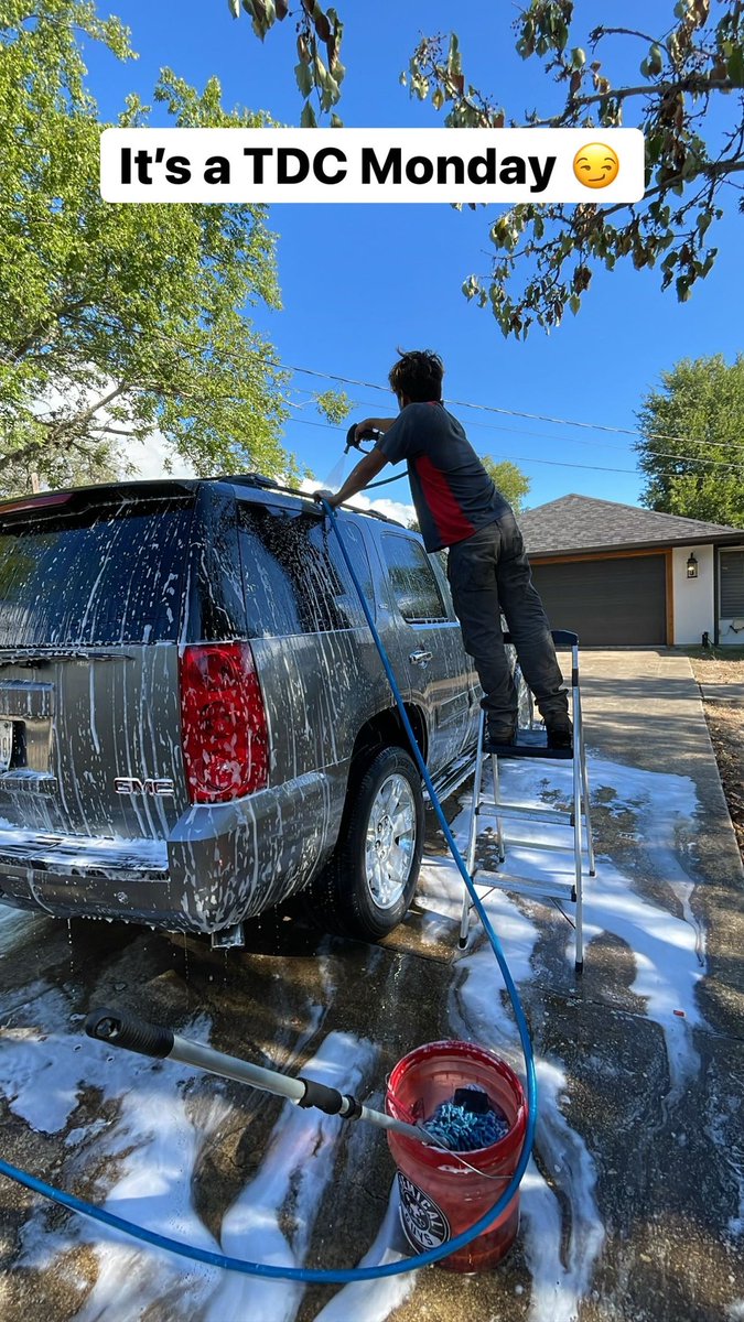 thedetailcode's tweet photo. #HappyMonday from TDC 😎 

#mobiledetailing #autodetailing #yukon https://t.co/OZckkJwYEd