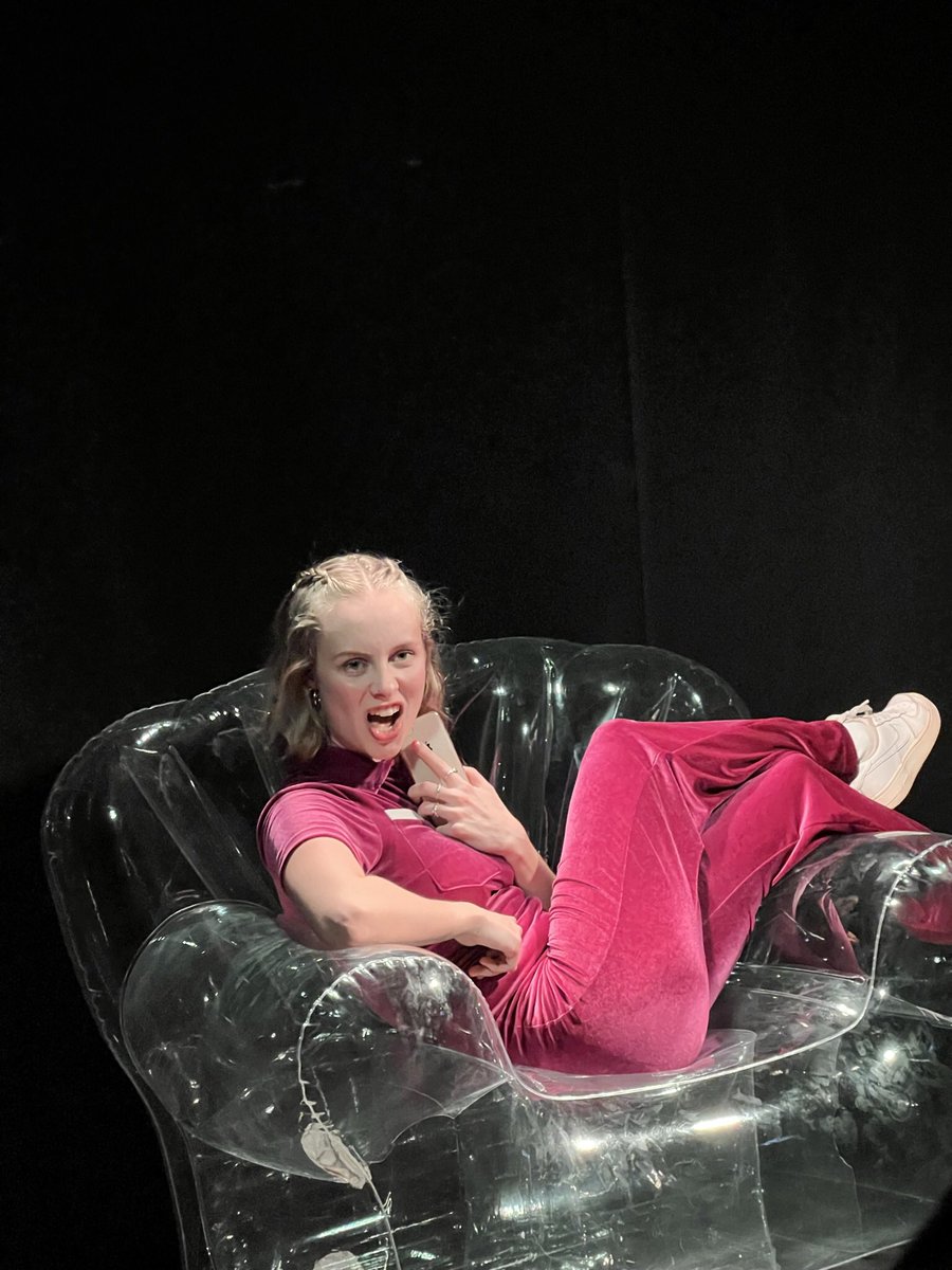 It’s 2-4-1 day mates. 
Pash is on at <a href="/Gildedballoon/">Gilded Balloon</a> Patter Hoose, 9:40pm tonight. Get ‘em cheap! 

TIX: tickets.edfringe.com/whats-on/pash

#edfringe #EdFringe2022