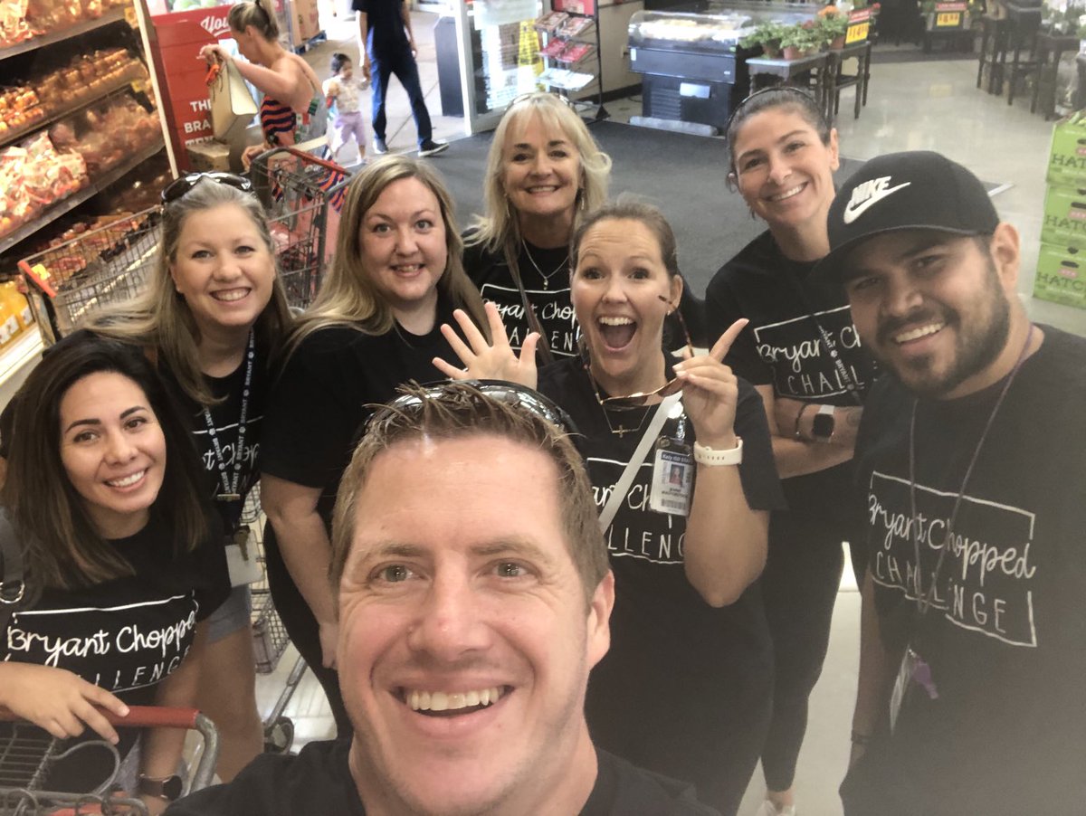 The specials team is ready to rock our Bryant Chopped Challenge! Let’s GOOOOOOOOOO! 👩‍🍳 🐾 #bengalpride @bryantelementary