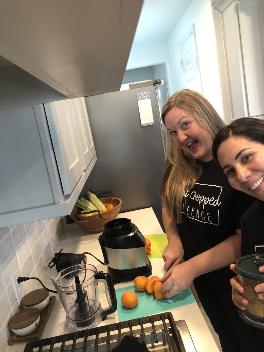 The Specials Team is choppin and cookin it up! Chopped Challenge for the WIN! ⁦<a href="/BryantElem/">Bryant Elementary</a>⁩ #bengalpride