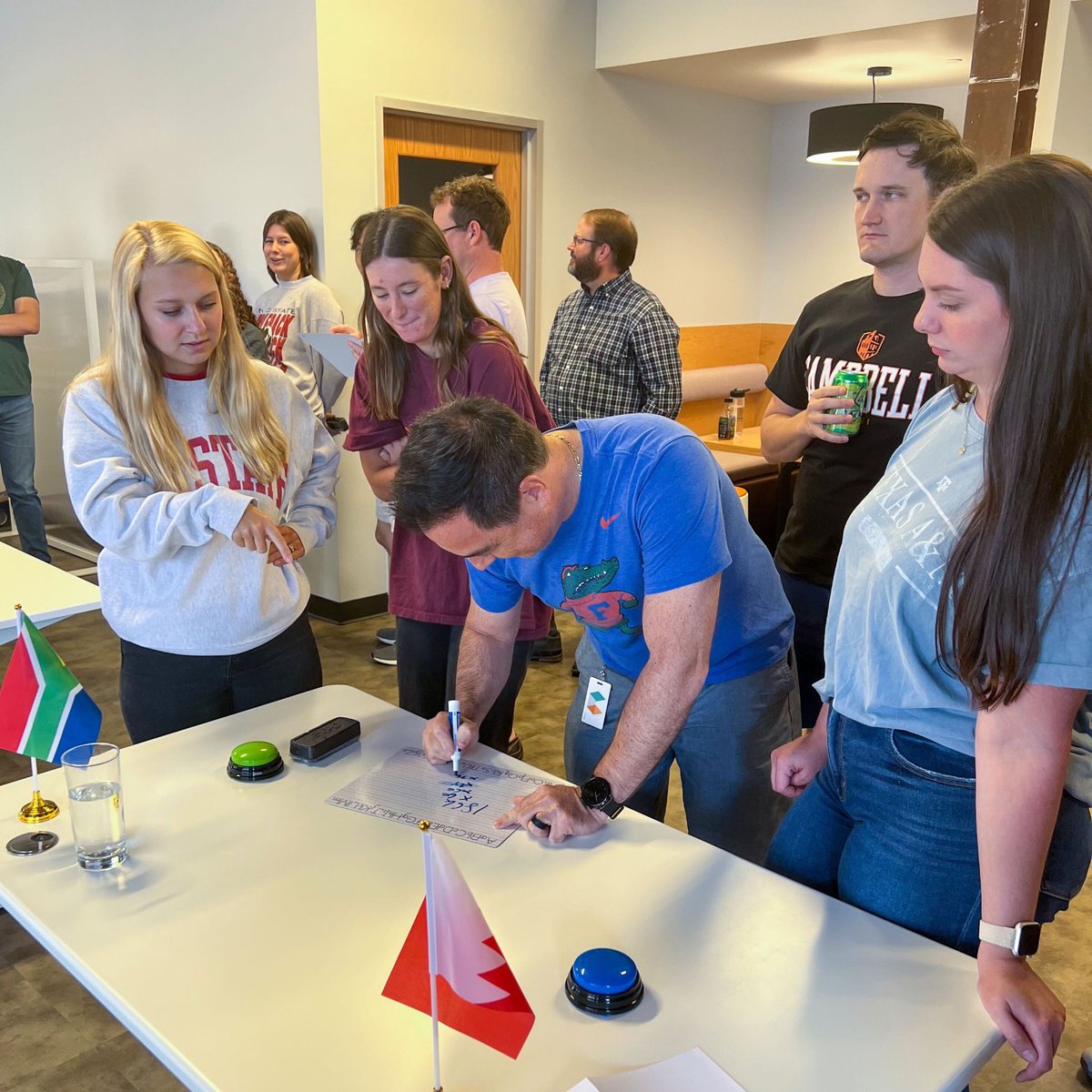soirea's tweet photo. Last week the @commercetools U.S. team celebrated #NationalInternDay with our 12 amazing #SummerInterns! There was lots of fun games, trivia and delicious food. 🎲🌮 🎉 

BIG thanks to all our #interns for your interest, dedication &amp; contributions to our team all summer long! 👏 https://t.co/00snEgS898