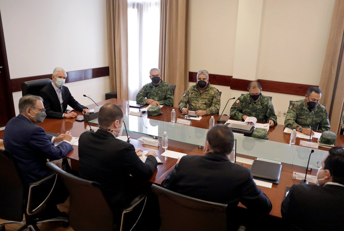 Tenemos reunión con el Grupo de Coordinación Territorial para la Construcción de la Paz, para analizar acciones que fortalezcan la seguridad de las familias del #Edoméx.