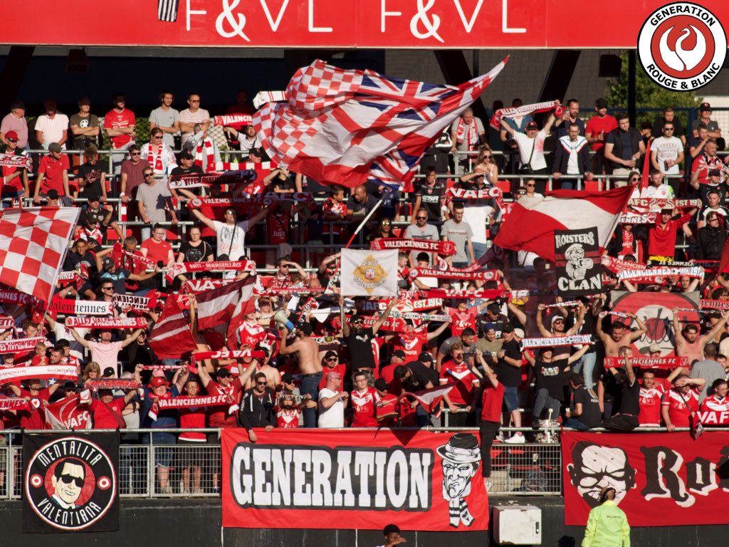 GRB2004_'s tweet photo. [ Valenciennes Football Club - Le Havre Athletic Club - 2 ème journée de D2] 

C’est parti pour la saison 2022/2023 au Hainaut. Quelques photos de cette première soirée en Tribune Nungesser. 

RDV samedi au stade Saint Symphorien !   
Bonne semaine à tous. 

Allez VA !
#VAFCHAC https://t.co/W9WgBB6LU2