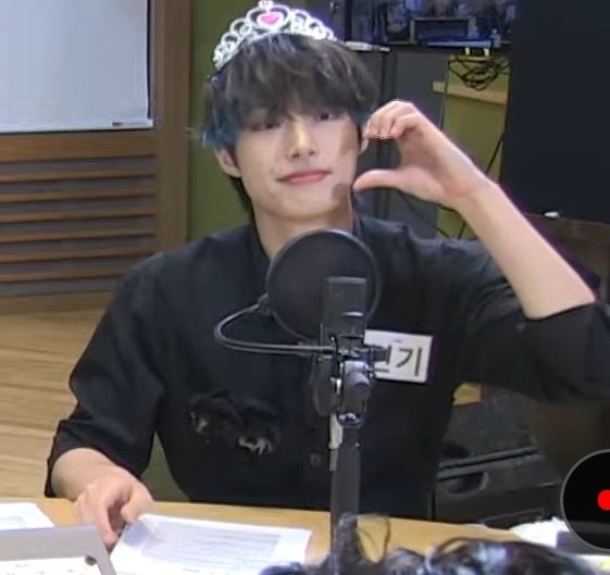 lqofmingi's tweet photo. 🥳 HAPPY MINGI DAY 🥳

#픽쏭_에이티즈_민기_생일일지어다
#HappyFixSongMingiDay https://t.co/onb04mQgVX