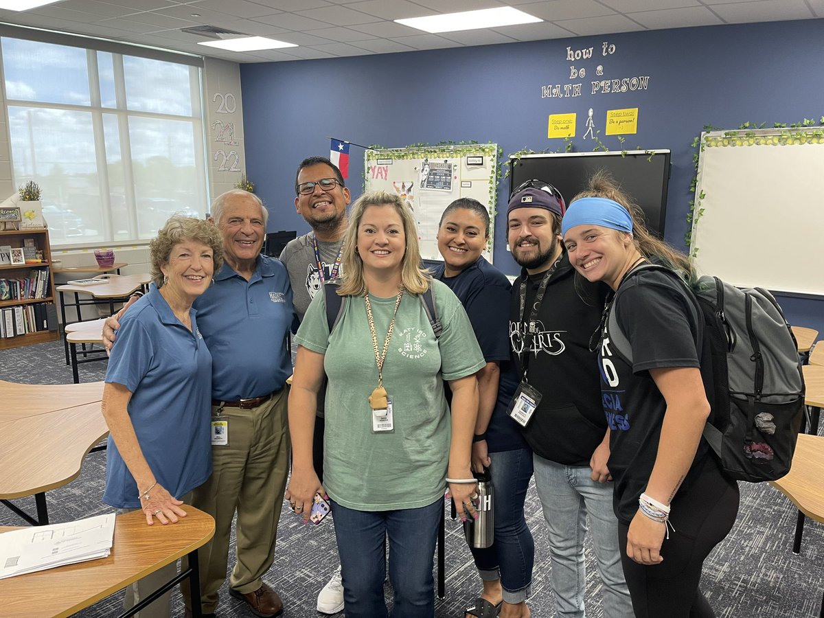 #wearehaskett <a href="/HaskettJH/">Haskett Junior High</a> @AP_LaurenWhite Mr. and Mrs. Haskett 💙