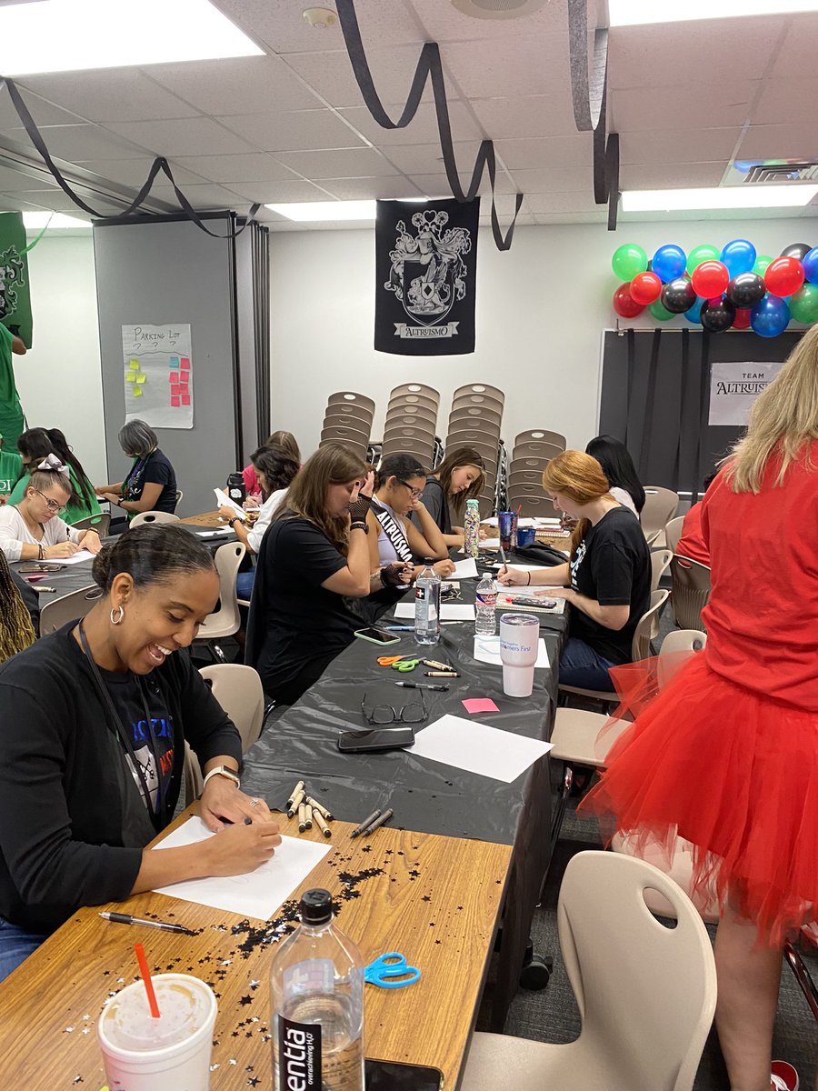 TamikaHoldman's tweet photo. @WMEWildcats staff working on House Academy Crafts ❤️🖤💚💙. @BeckyMarron @ronclarkacademy  #4houses1family https://t.co/XivmutlpXk